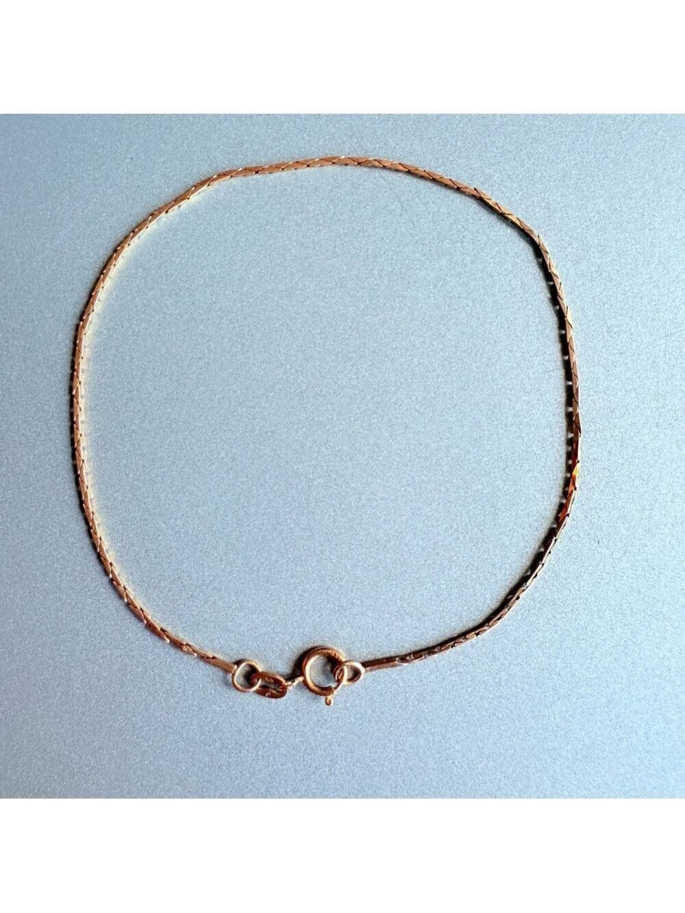 14K Yellow Gold 1mm Thin Triangle Cobra Link Chain Bracelet 7.25"